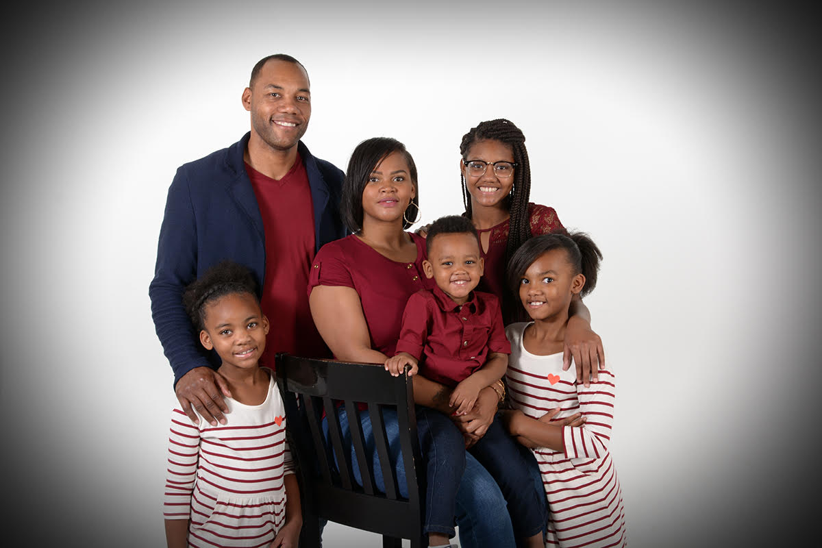 military family photographed by Andrea Michaels portrait studios in Colorado Springs